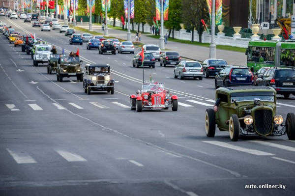 Ретропарад автомобилей в Минске