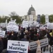 манифестация противников существования однополых браков