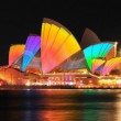 Здания Сиднея украшены световыми инсталляциями