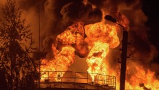 На нефтебазе в Киеве произошел пожар